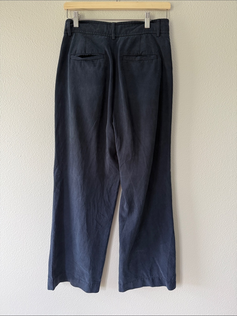 The Draper Pleated Pant in Buttersmooth - Picture 3 of 3